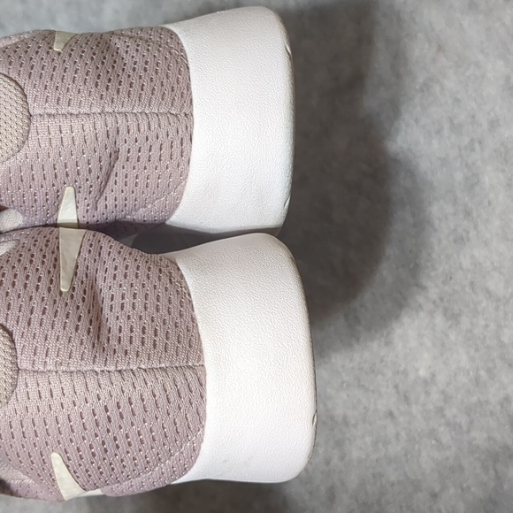 NIKE Tanjun Women’s lilac Sneakers Size 7 - Picture 10 of 10